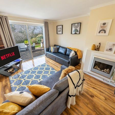 Pierocks Carver Entire House, Hot Tub & Wifi High Wycombe Luaran gambar