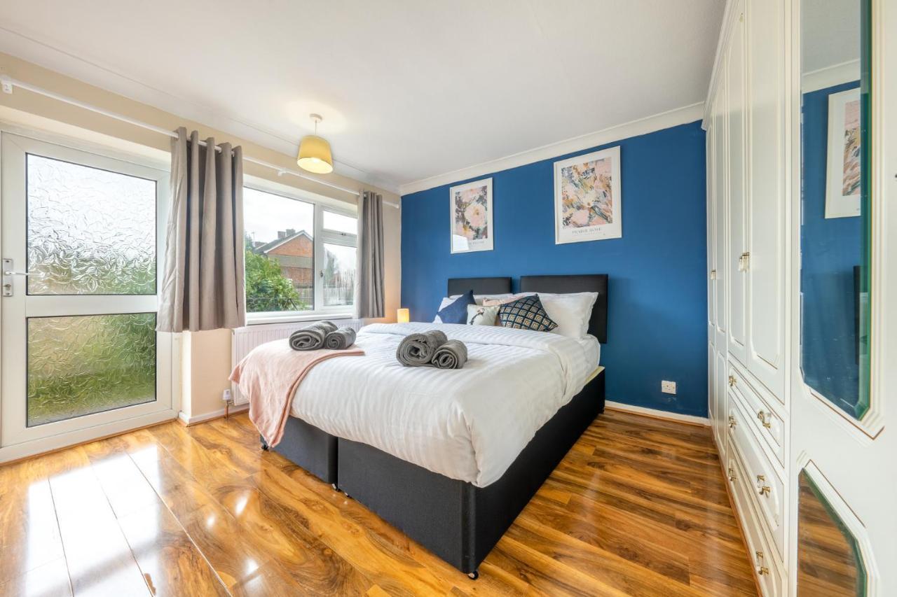 Pierocks Carver Entire House, Hot Tub & Wifi High Wycombe Luaran gambar