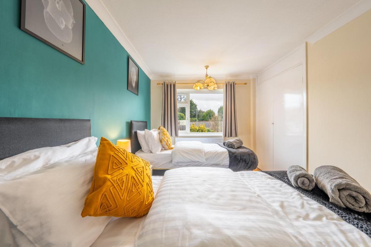 Pierocks Carver Entire House, Hot Tub & Wifi High Wycombe Luaran gambar